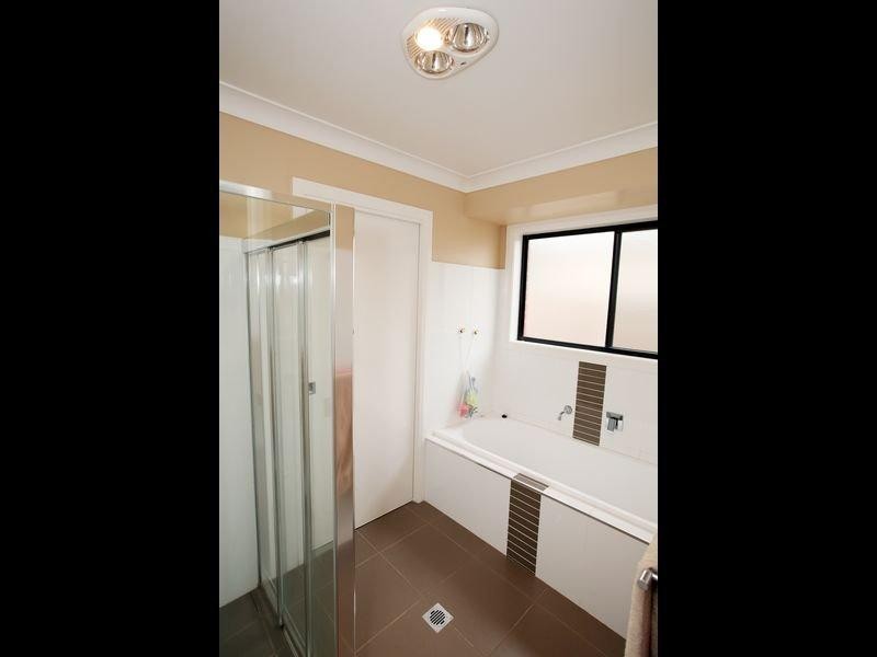 68 Kaloona Dve, Bourkelands NSW 2650