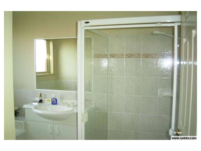 5 Walsh Street, Redcliffe QLD 4020