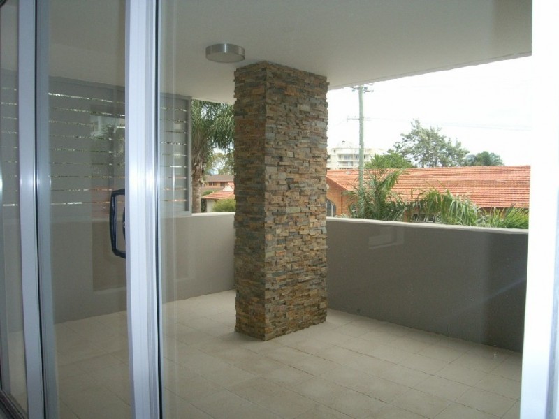 Unit 5/83 Marine Pde, Redcliffe QLD 4020