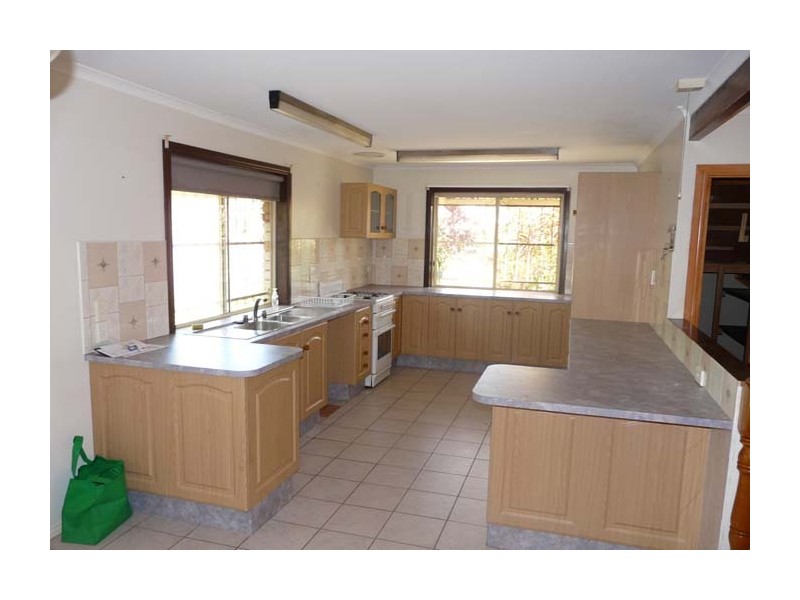 1/12 Silvester Street, Redcliffe QLD 4020