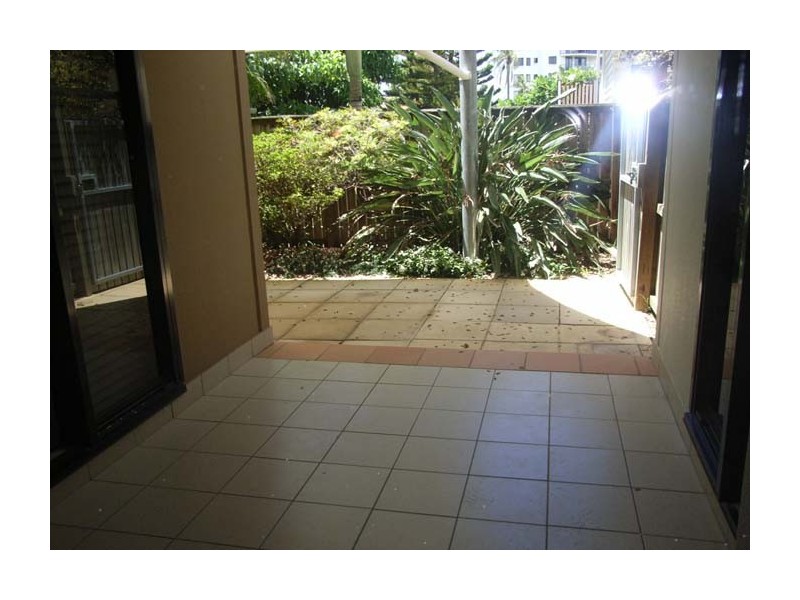 2-55 Marine, Redcliffe QLD 4020