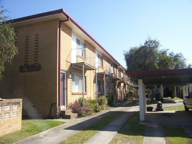 2/14 McNaughton St, Redcliffe QLD 4020