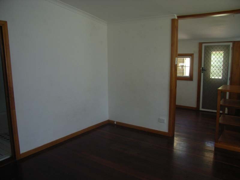 17 Sydney Street, Redcliffe QLD 4020