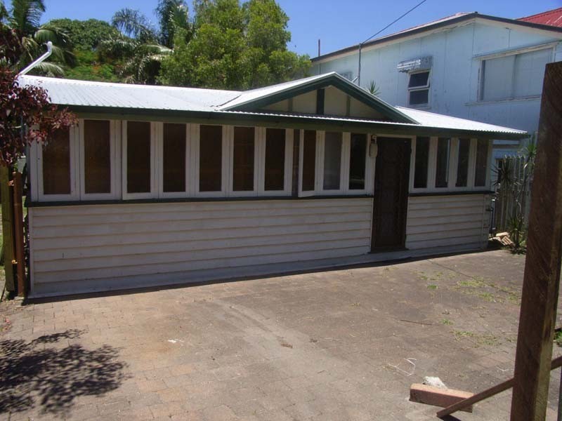 17 Sydney Street, Redcliffe QLD 4020