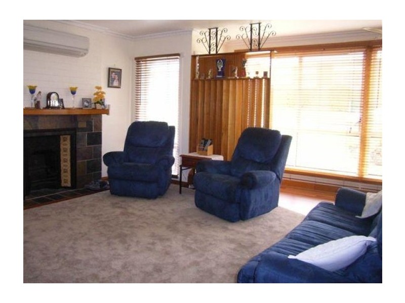 9 Egan Street, Newnham TAS 7248