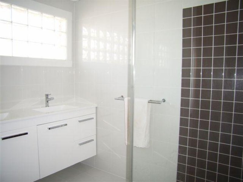 9 Egan Street, Newnham TAS 7248