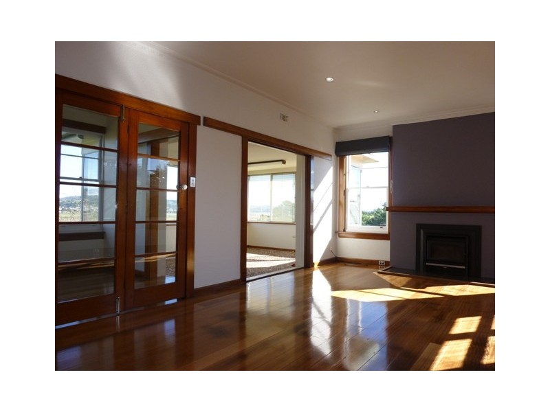 3 Bank Street, Mowbray TAS 7248