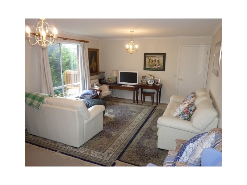 2/33 Bayview Drive, Blackstone Heights TAS 7250