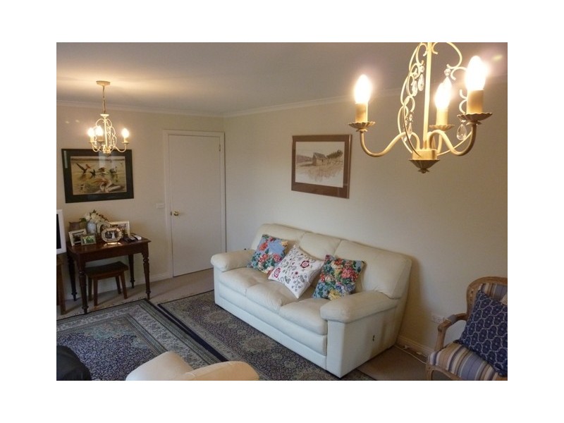 2/33 Bayview Drive, Blackstone Heights TAS 7250
