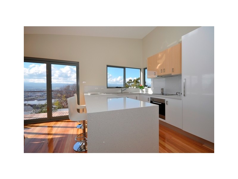 2/77 Bain Terrace, Trevallyn TAS 7250