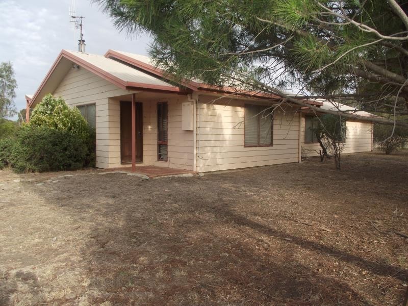 Arcadia VIC 3631