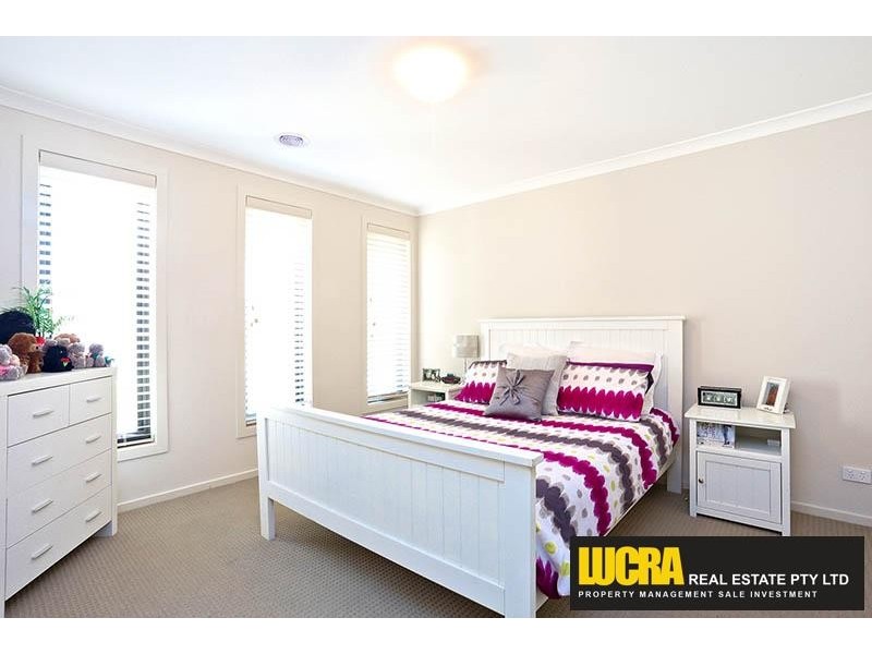 7 Glastonbury Drive, Sunbury VIC 3429