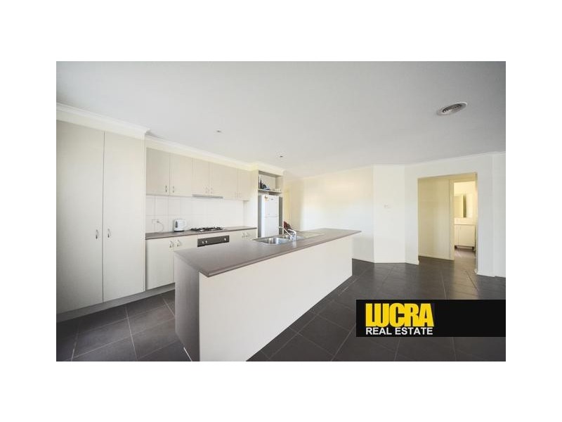 31 Harmony Drive, South Morang VIC 3752