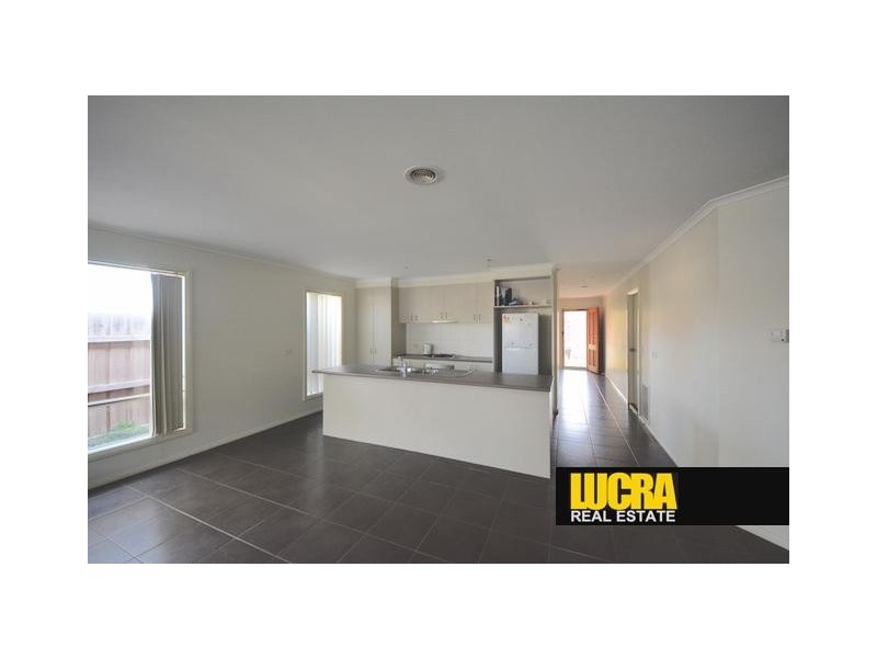 31 Harmony Drive, South Morang VIC 3752