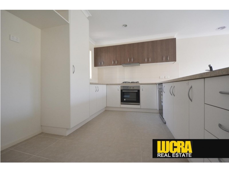 30 Tom Roberts Parade, Point Cook VIC 3030