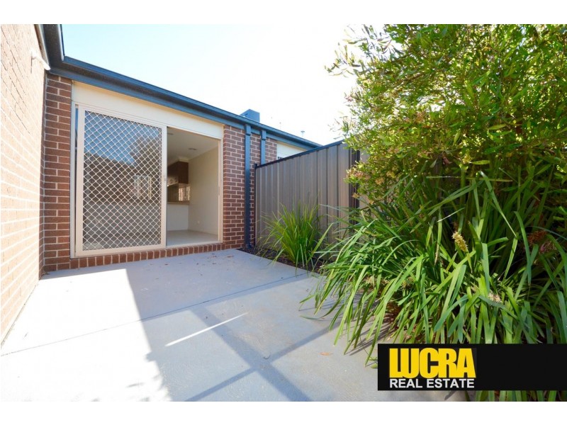 30 Tom Roberts Parade, Point Cook VIC 3030