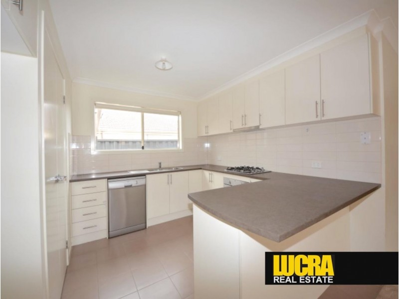 10 Kinglake Drive, Wyndham Vale VIC 3024