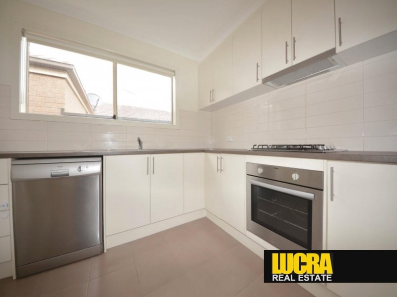 10 Kinglake Drive, Wyndham Vale VIC 3024