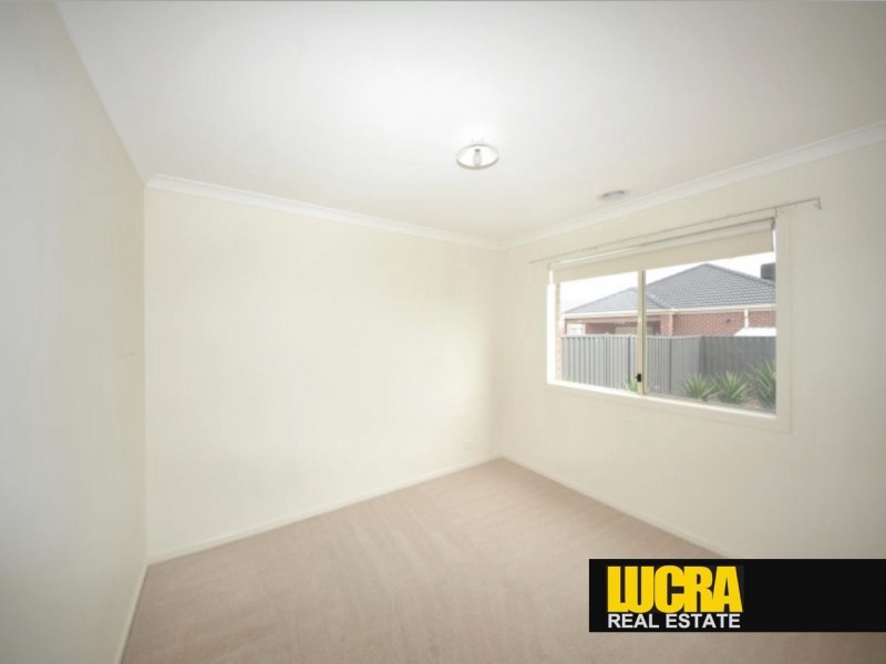 10 Kinglake Drive, Wyndham Vale VIC 3024