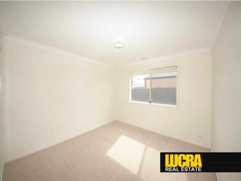 10 Kinglake Drive, Wyndham Vale VIC 3024