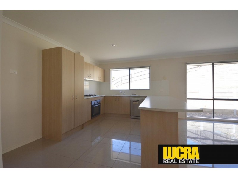 148 Phillip Drive, Sunbury VIC 3429