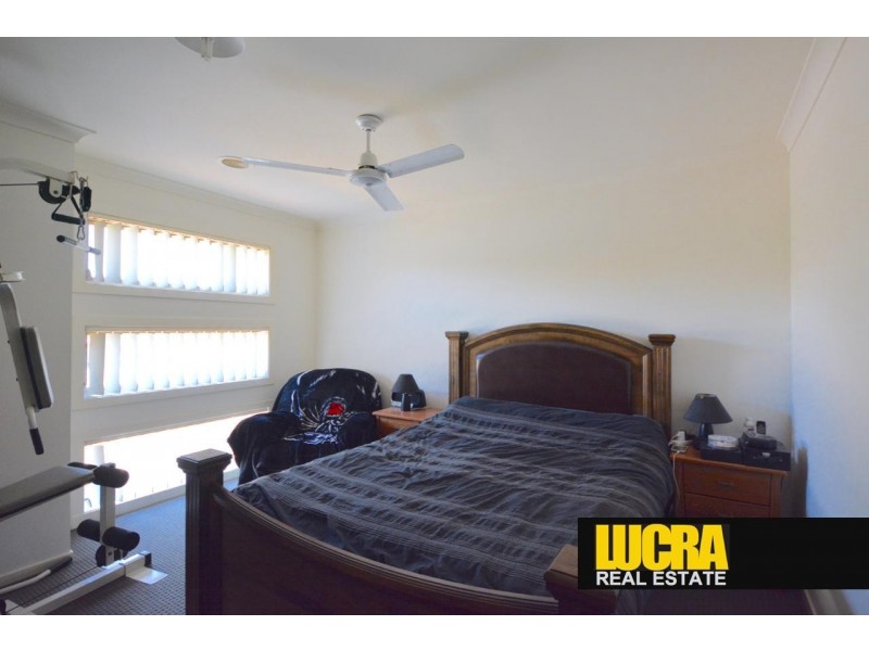 17 Taunton Grove, Derrimut VIC 3030