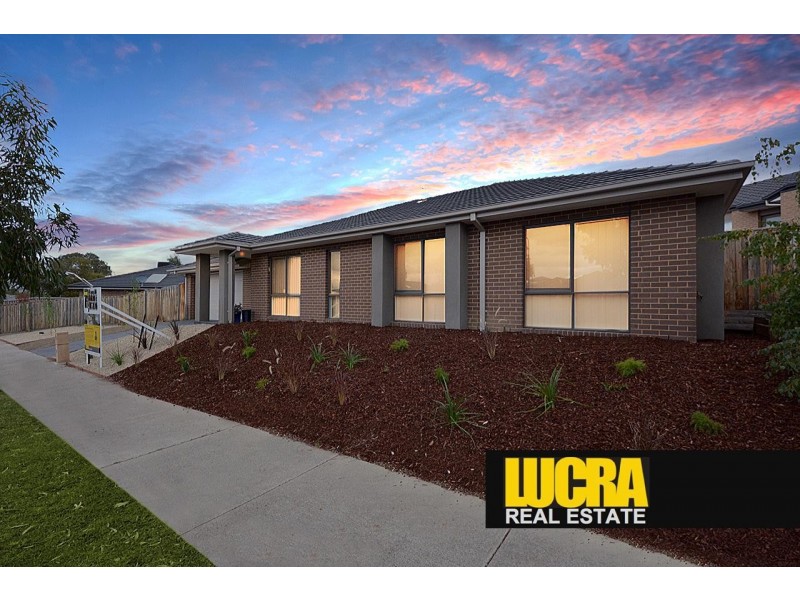 10 Hughes Road, Doreen VIC 3754