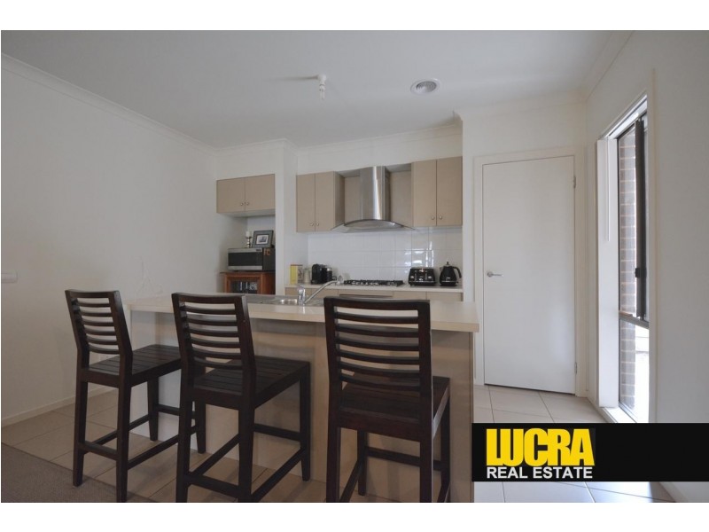 10 Hughes Road, Doreen VIC 3754