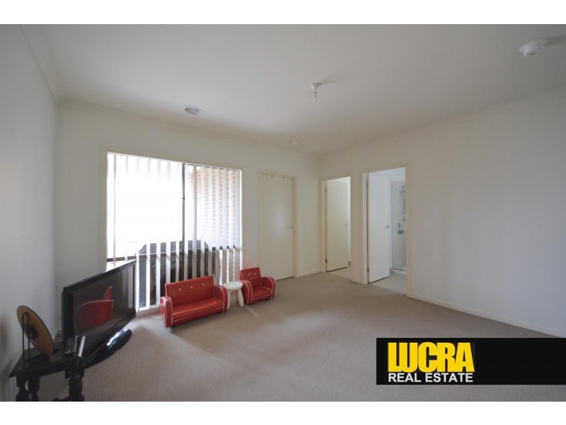 10 Hughes Road, Doreen VIC 3754