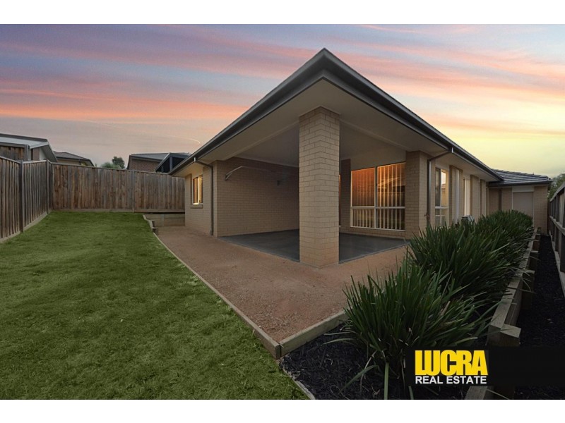 6 Hughes Road, Doreen VIC 3754