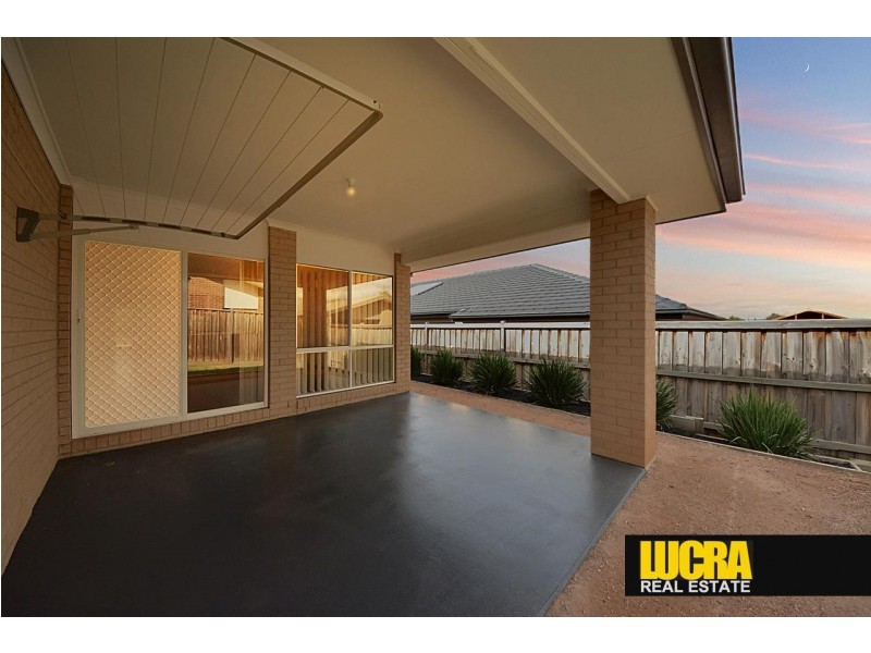 6 Hughes Road, Doreen VIC 3754