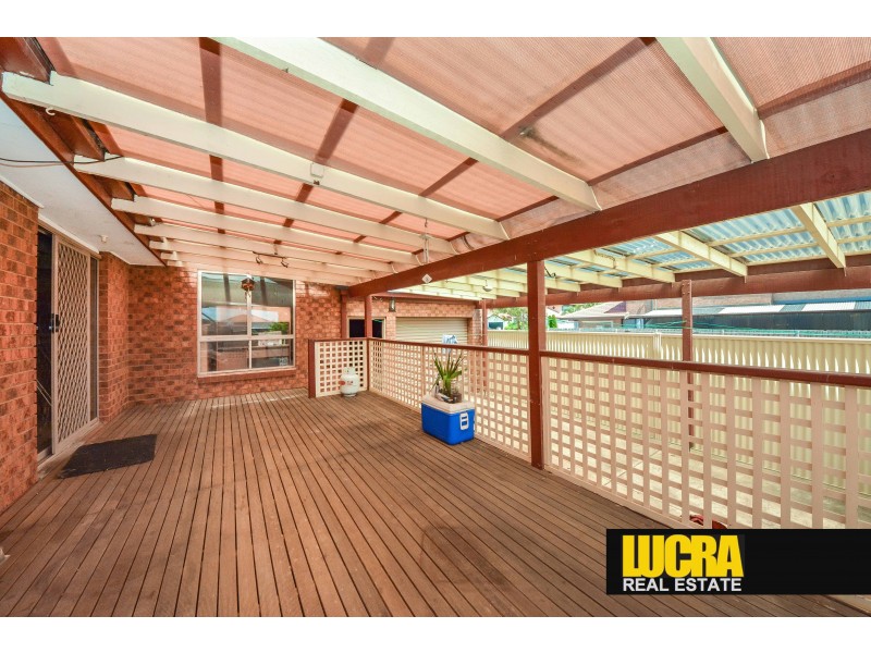 32 Friendship Avenue, Mill Park VIC 3082