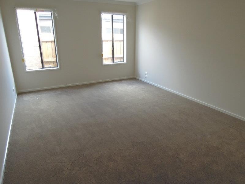 11 Maiden Drive, Sunbury VIC 3429