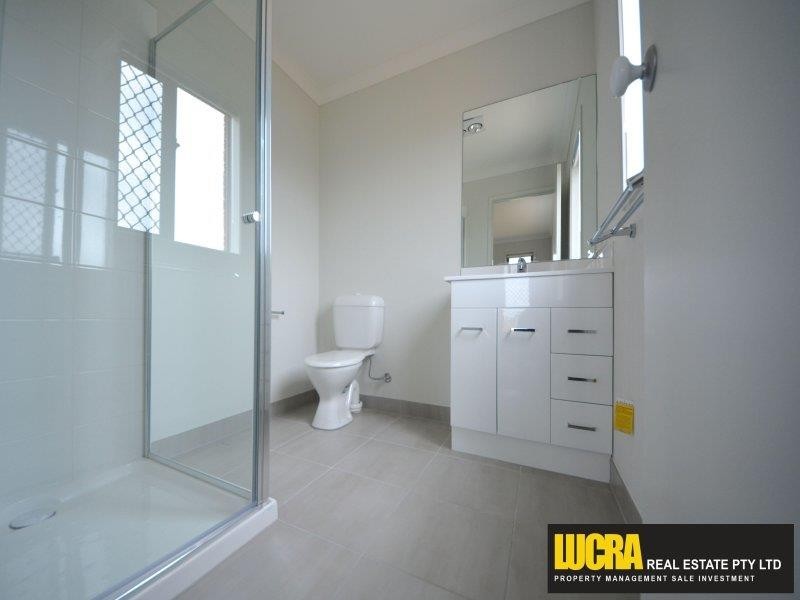 6 Glastonbury Drive, Sunbury VIC 3429