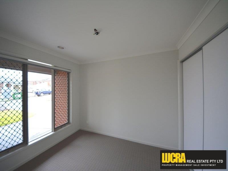 6 Glastonbury Drive, Sunbury VIC 3429