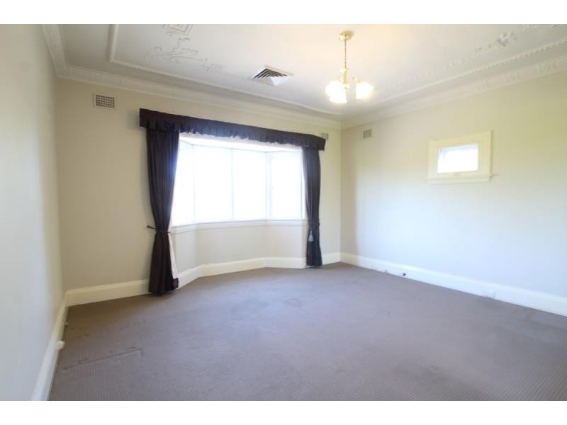 68 Duntroon Avenue, Roseville NSW 2069