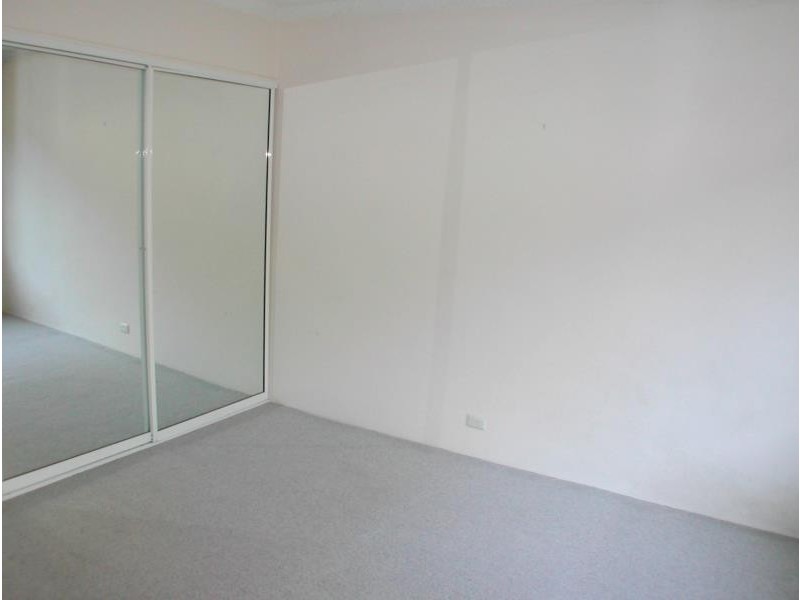 1/32 Khartoum Road, Macquarie Park NSW 2113