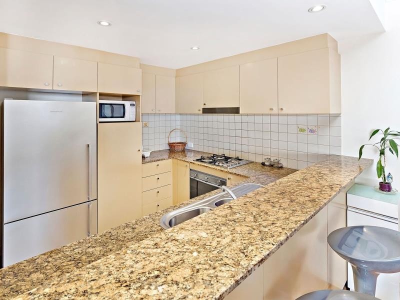 617/2B Help Street, Chatswood NSW 2067