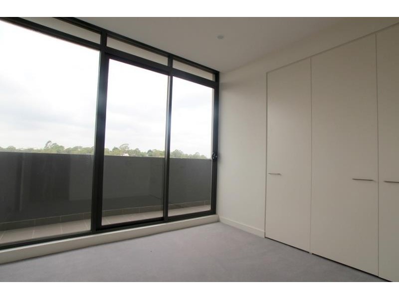 B606/9 Waterview Drive, Lane Cove NSW 2066