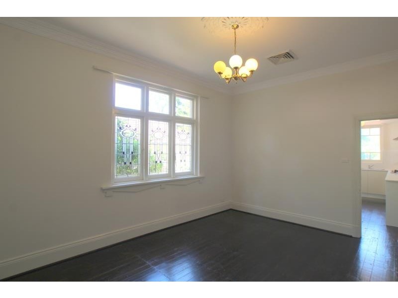 37 Bancroft Avenue, Roseville NSW 2069