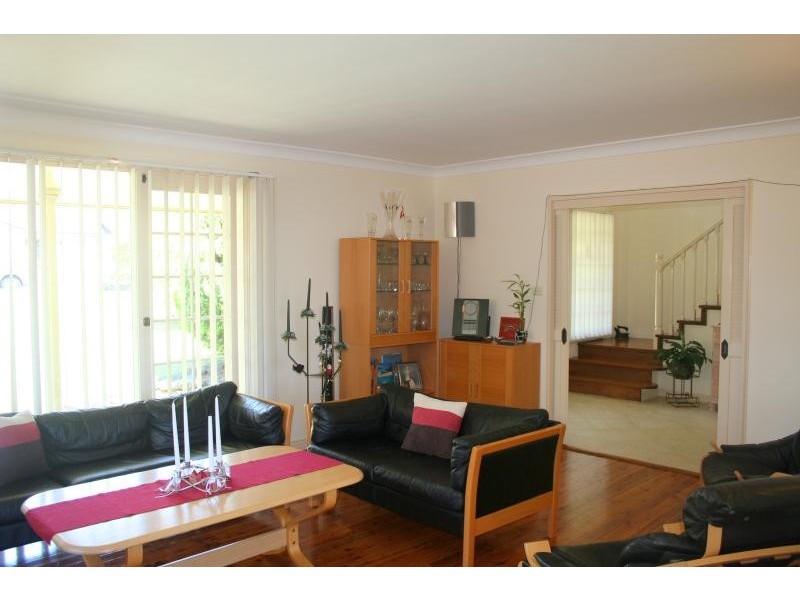 16 Hayle Street, St Ives NSW 2075