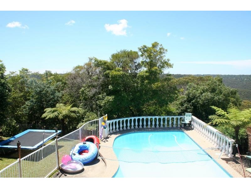 16 Hayle Street, St Ives NSW 2075