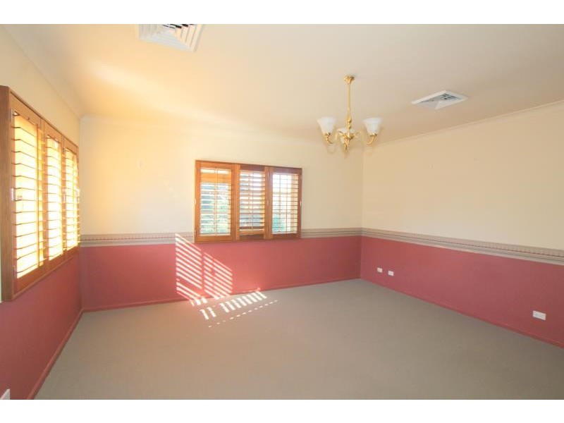 5 Eulbertie Avenue, Warrawee NSW 2074