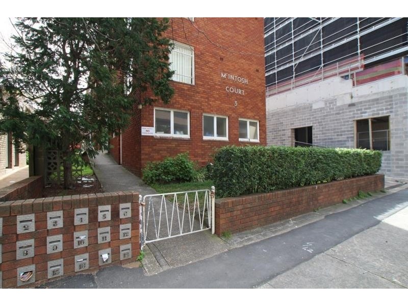 1/3 Help Street, Chatswood NSW 2067