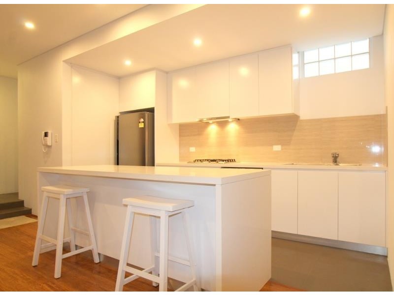 2/15 Nelson Street, Chatswood NSW 2067