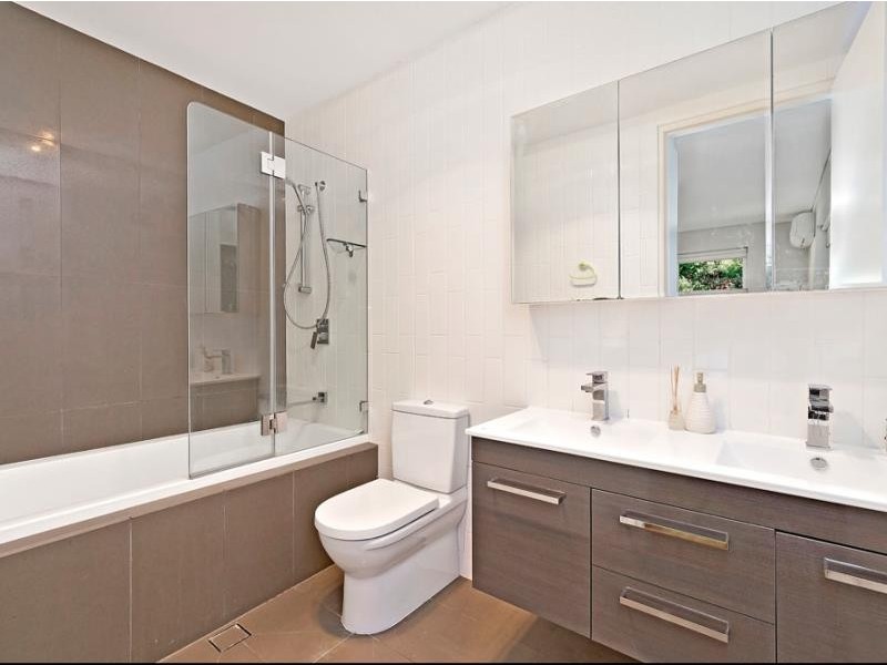 2/15 Nelson Street, Chatswood NSW 2067