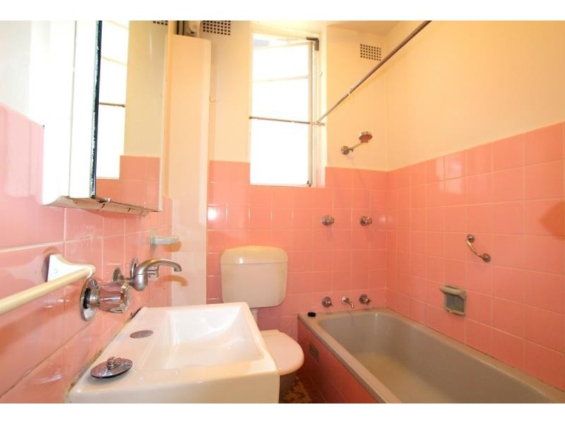 2/3 Help Street, Chatswood NSW 2067