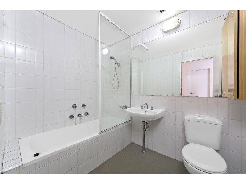 8/1 Boronia Street, Kensington NSW 2033