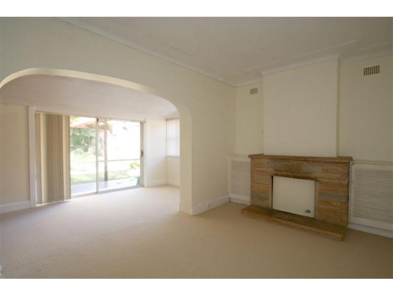 79 Middle Harbour Road, East Lindfield NSW 2070