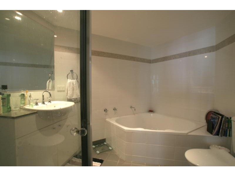 705/2B Help Street, Chatswood NSW 2067